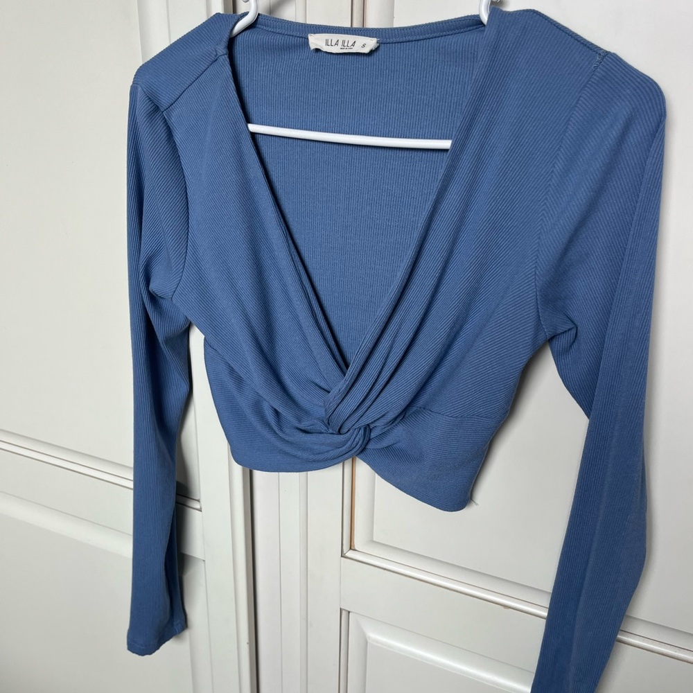 ILLA ILLA Ribbed Blue Twist Front Crop Top